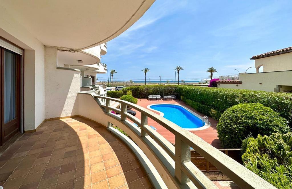 Cargols De Mar Villa Empuriabrava Bagian luar foto
