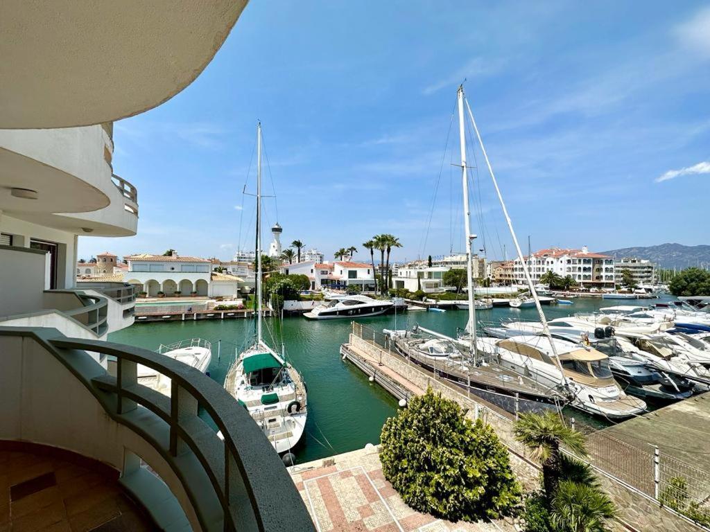 Cargols De Mar Villa Empuriabrava Bagian luar foto